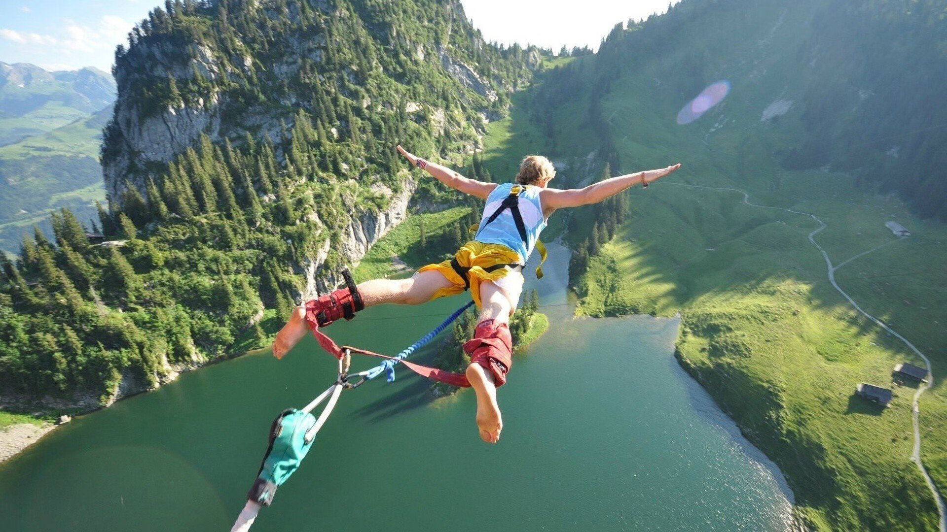 热刺五连胜势不可挡,切尔西主帅深陷下课危机